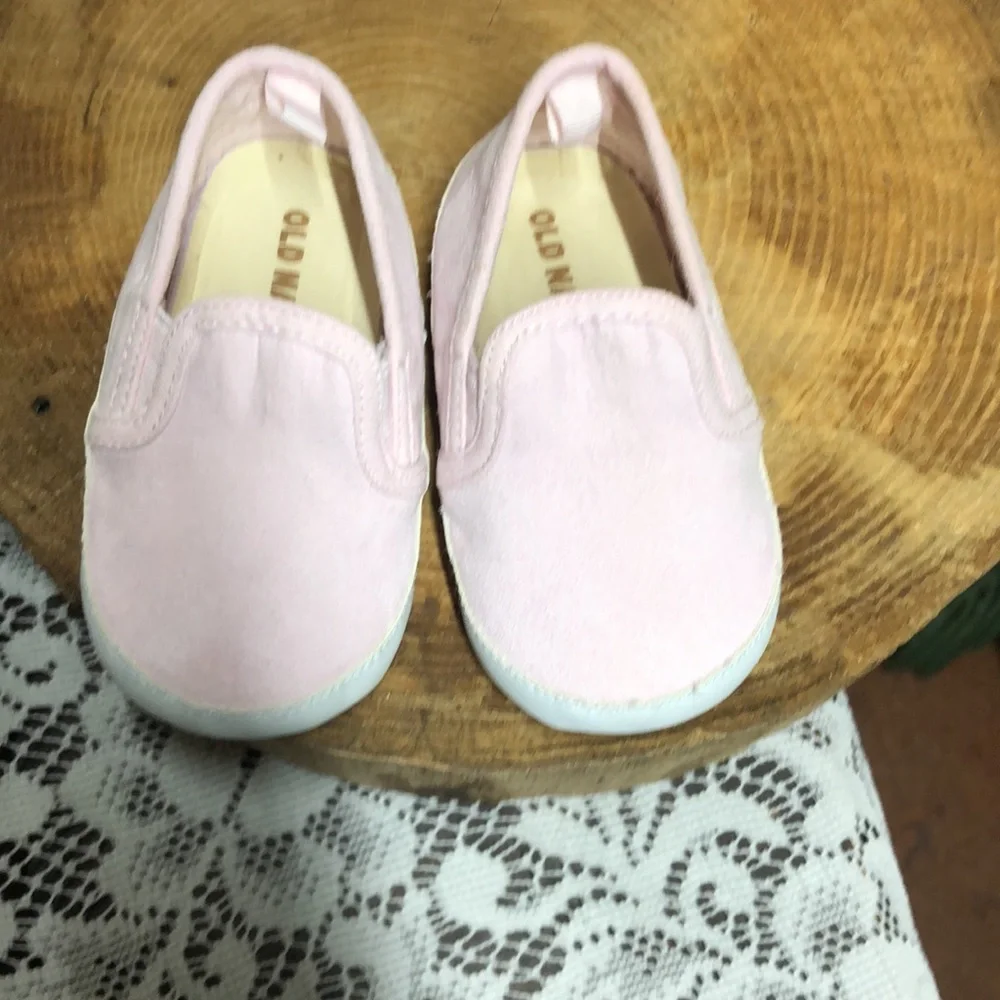 Old navy‎ slip on tennis shoes